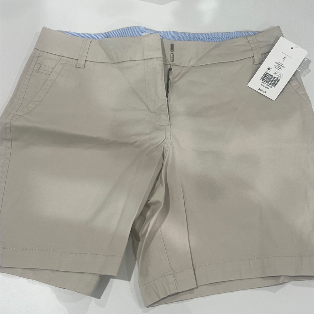 Crown Pebble Shorts